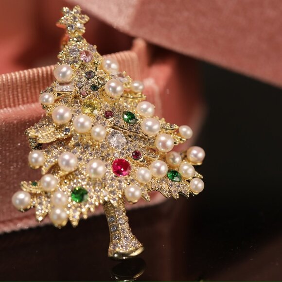 Luxury Christmas Tree Brooch Pin - Freshwater Pearl & Multi-Gem Gold Tone - Picture 3 of 4